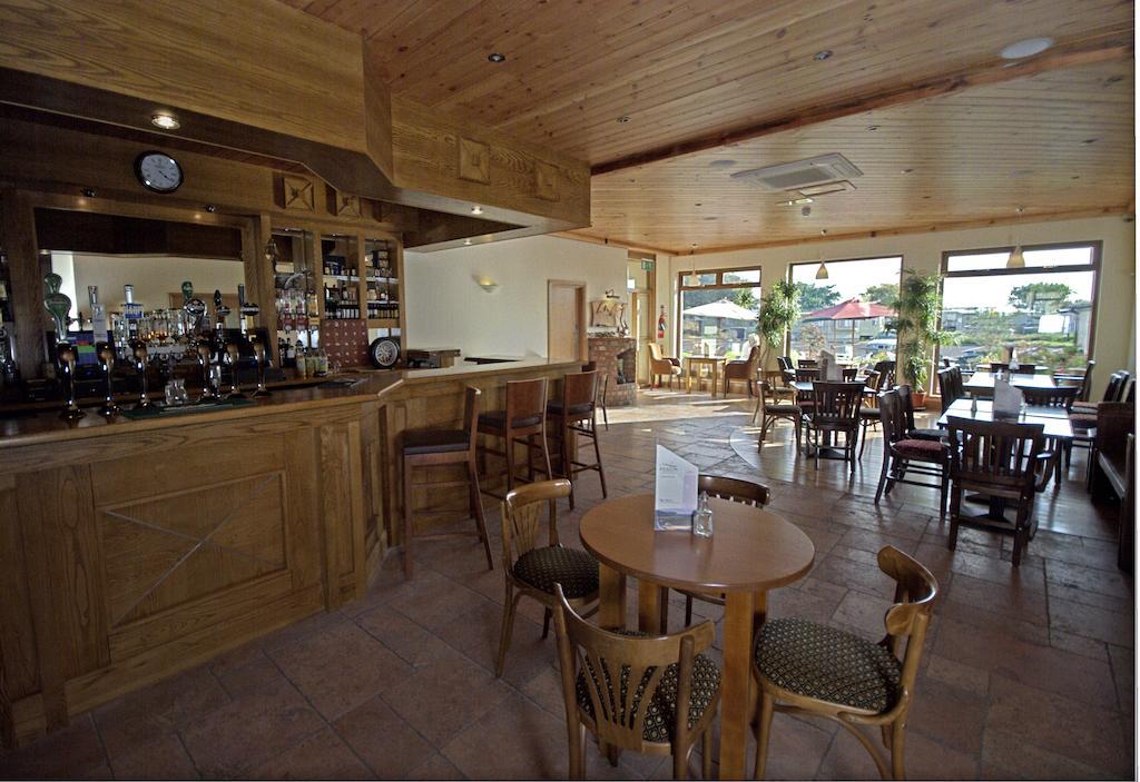 Beach Hotel & Restaurant Downings Kültér fotó